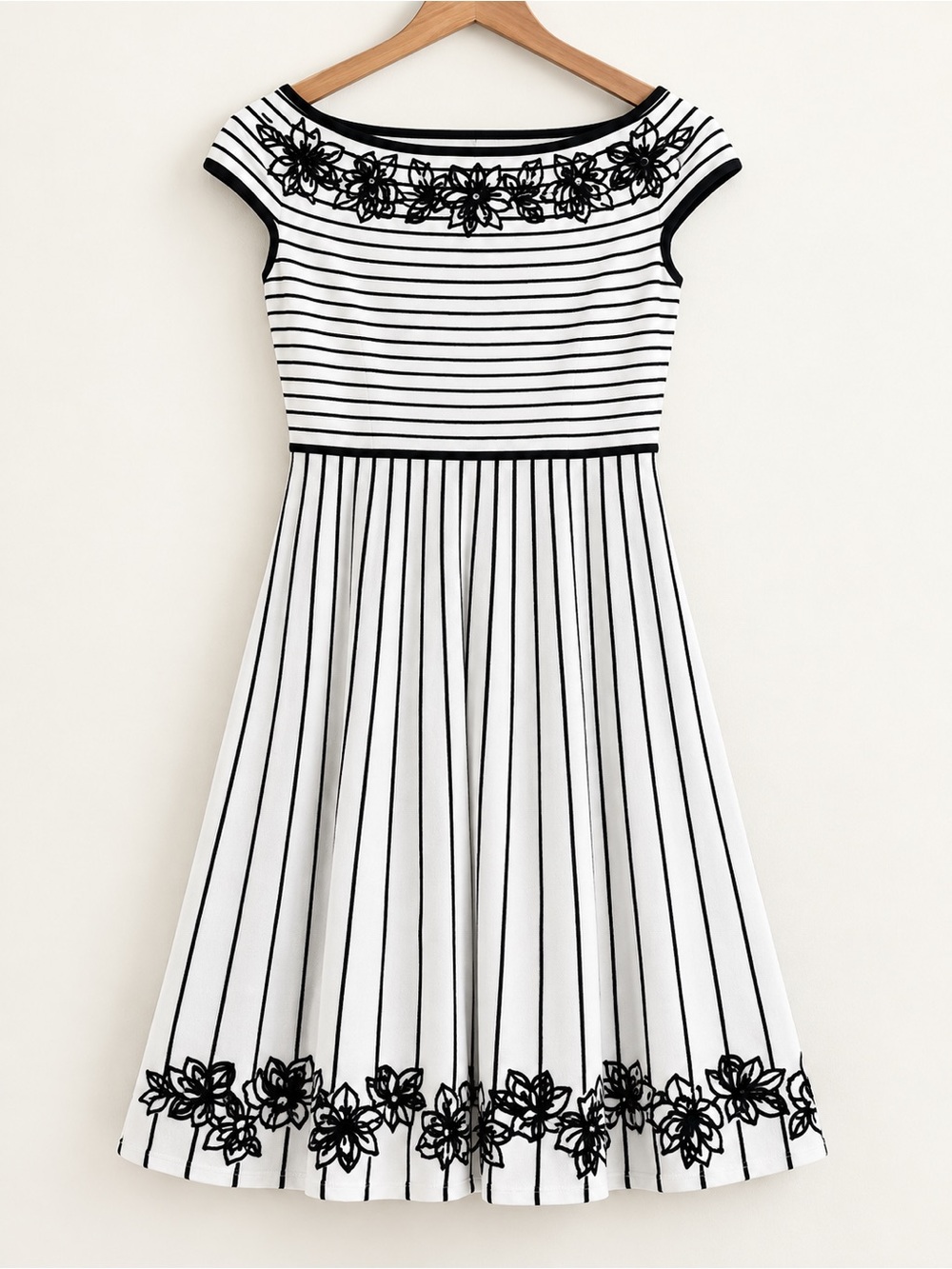 Zac Posen Fit & Flare Dress M Black White Striped Floral Embroidered